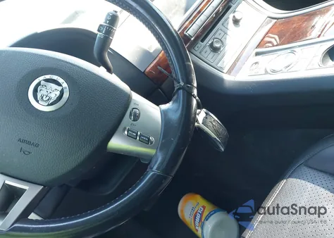 2010 Jaguar Xf Premium z USA, uszkodzony, nr VIN SAJWA0GB6ALR61623